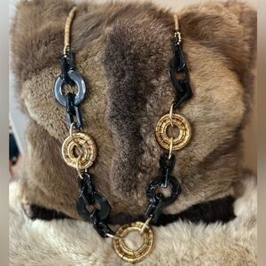 Light oversized necklace
